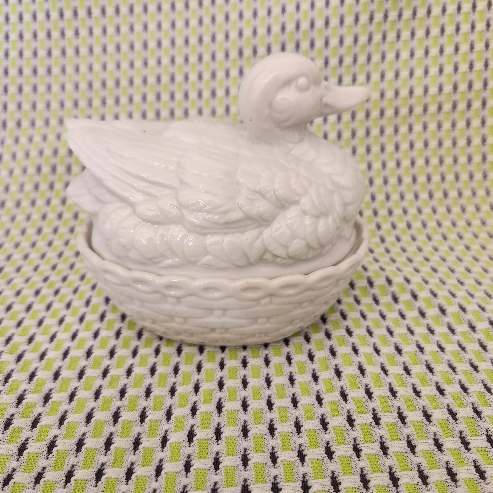 White Duck on Nest Covered Dish Salt  Cellar 4\