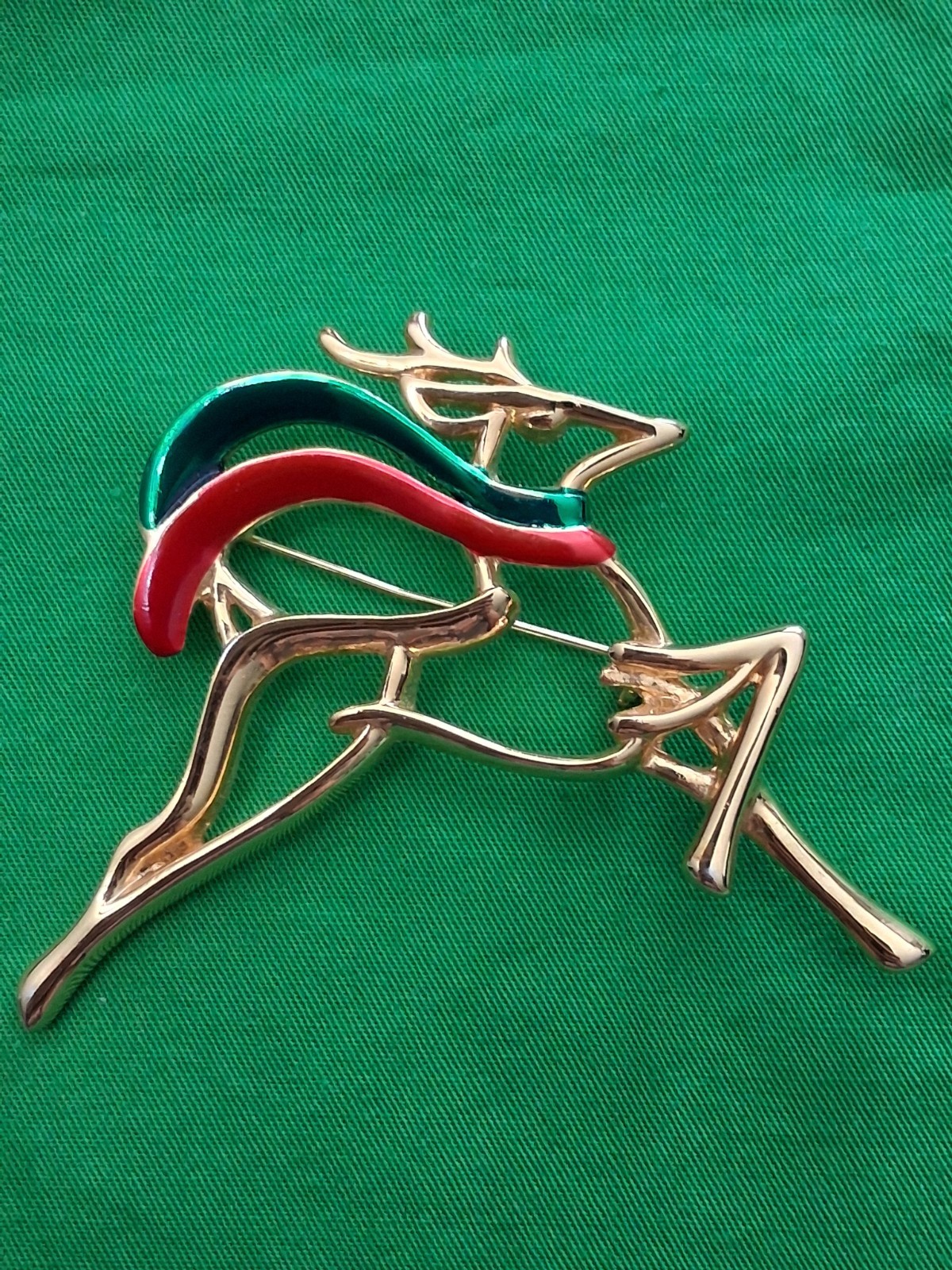 Danecraft VTG Signed Flying Reindeer Red Green Scarf Brooch Collectible 80s-90s