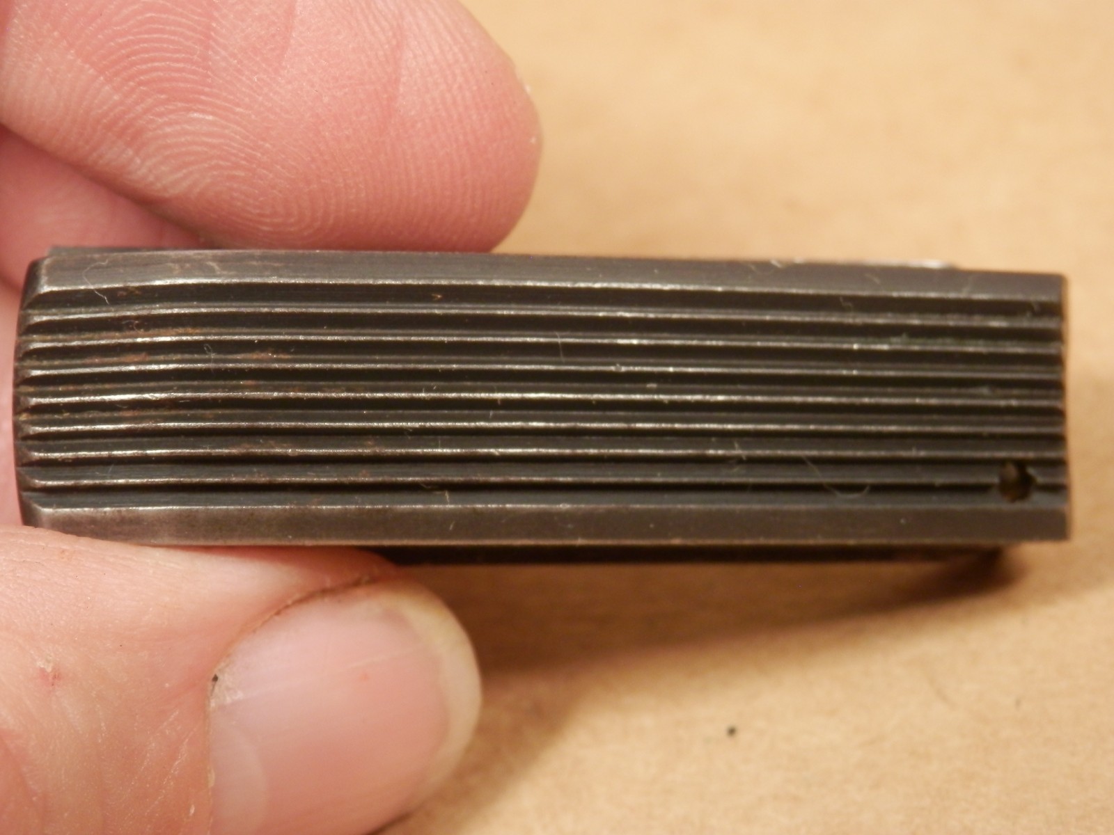 Vintage WWII USGI M1911A1 Mainspring Housing Arched Serrated Remington Rand