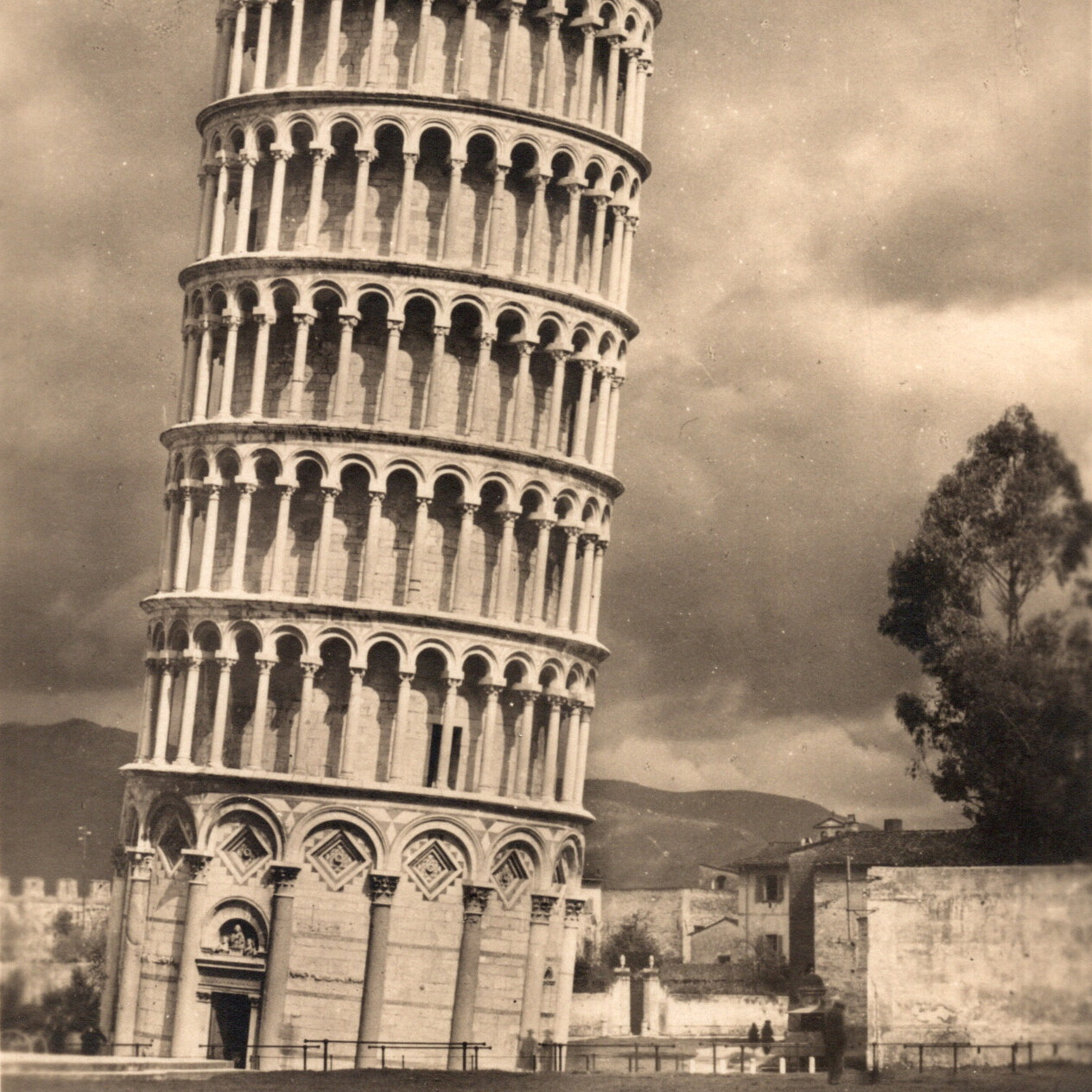 Vintage 1930s RPPC Pisa Campanile Bell Tower Postcard Italy