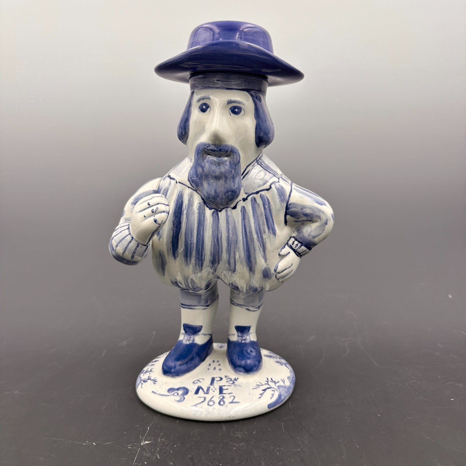 Williamsburg Restoration Authentic Delft Mr NoBody Decanter Delft Blue Porcelain