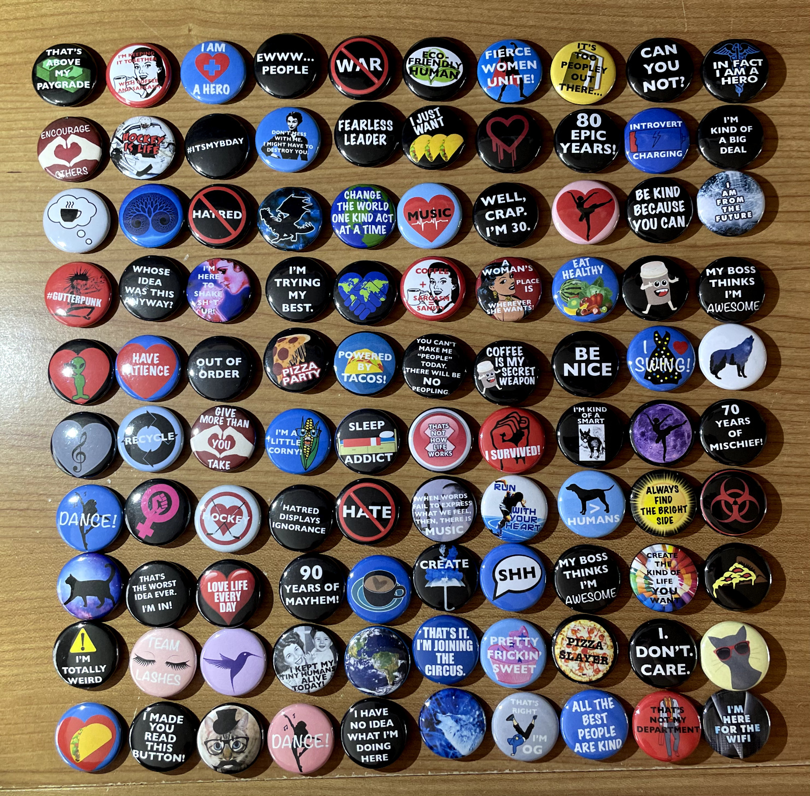 HUGE Lot of 100 Buttons Pins 80\'s 90\'s Vintage Style Funny Miscellaneous Lot #15