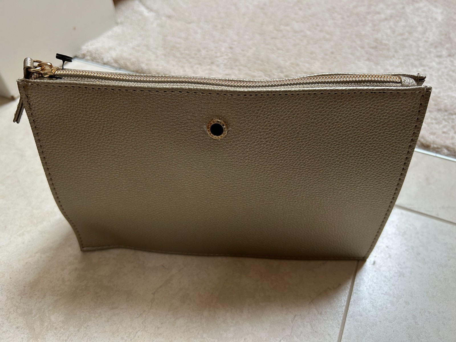 EMIRATES First Class Amenity Kit, sealed