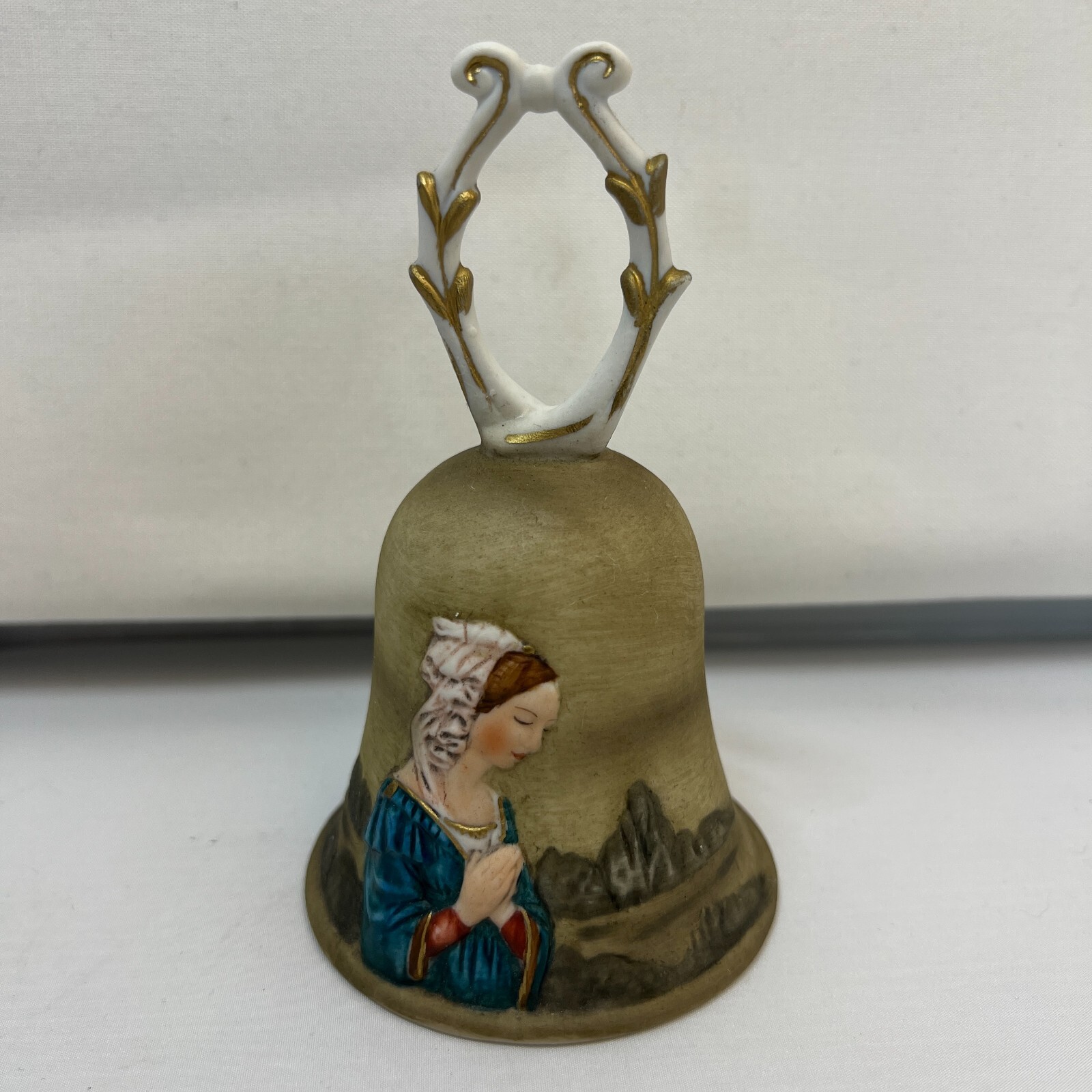 Vtg 1979 Porcelain Bisque Madonna Bell, Religious Bell C33 Roman Mexico