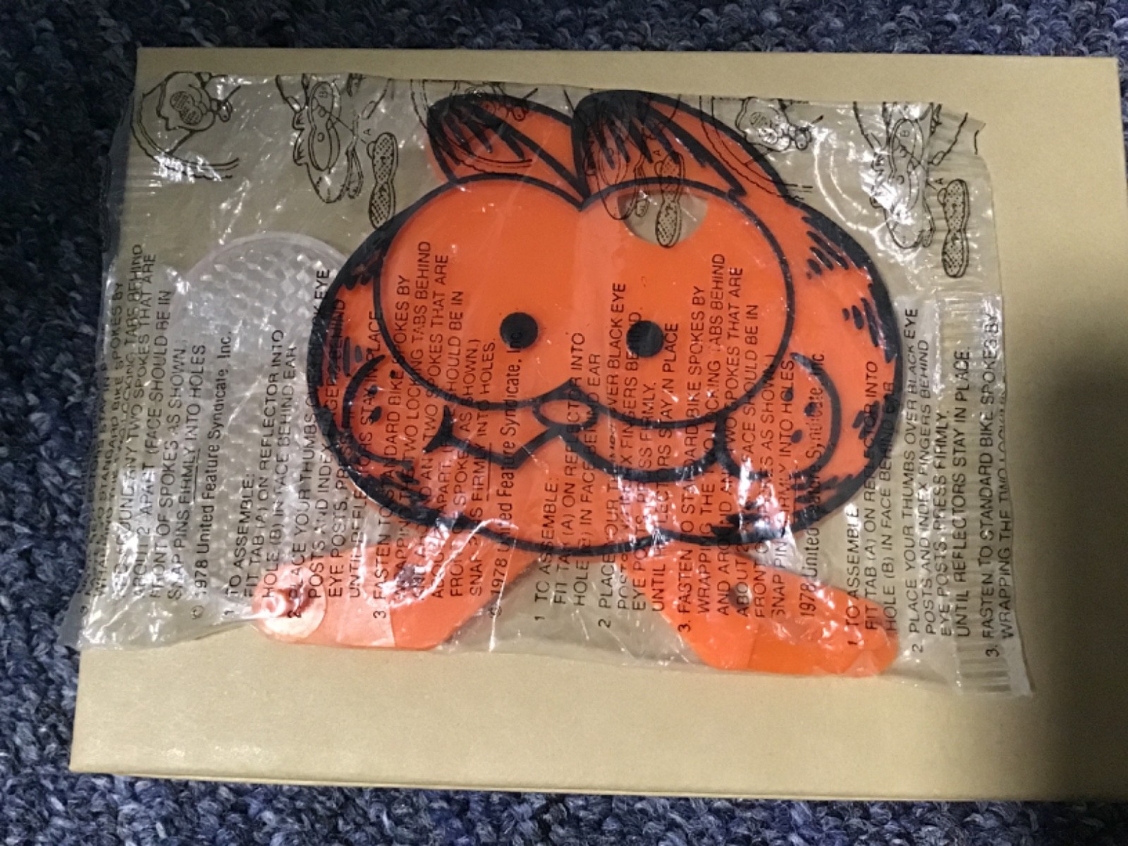 Vintage 1978 Garfield The Cat Bicycle Reflector