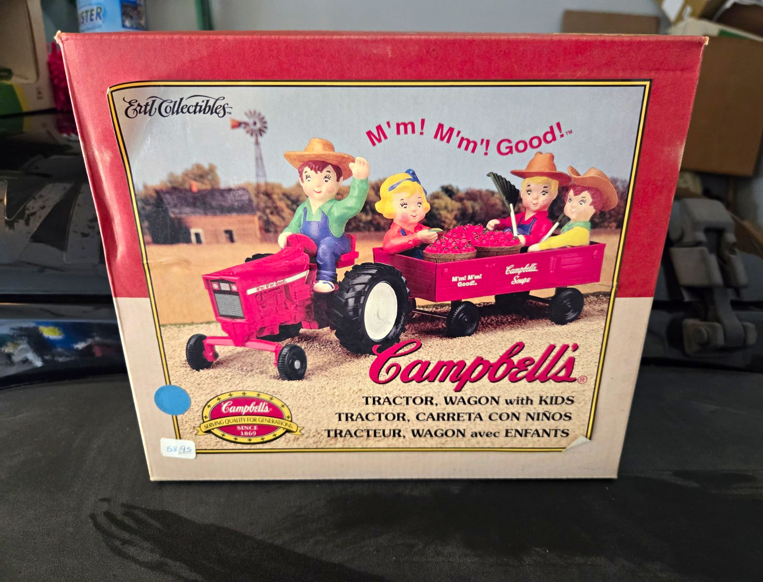 Campbell's 1998 Red Soup Tractor & Wagon w/ Kids Collectible Set w/ Box