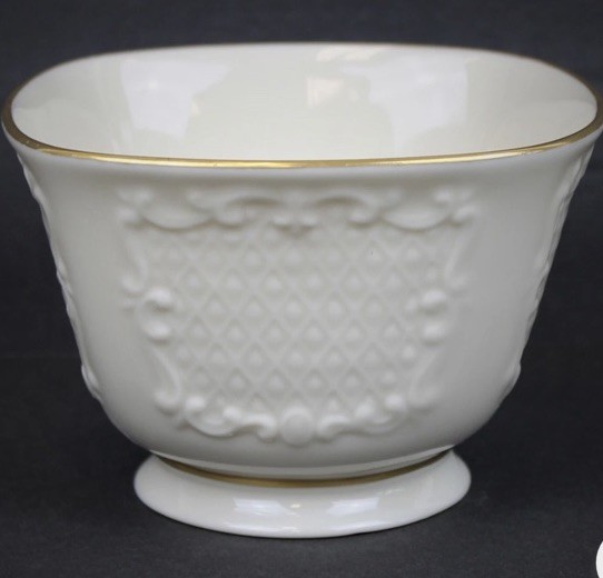 Lenox Canterbury Bowl Ivory Footed Dish Gold Rim Square 4.25\