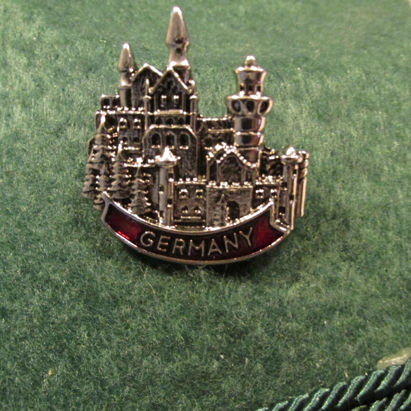 Bavarian Castle Germany/Oktoberfest Hat Pin