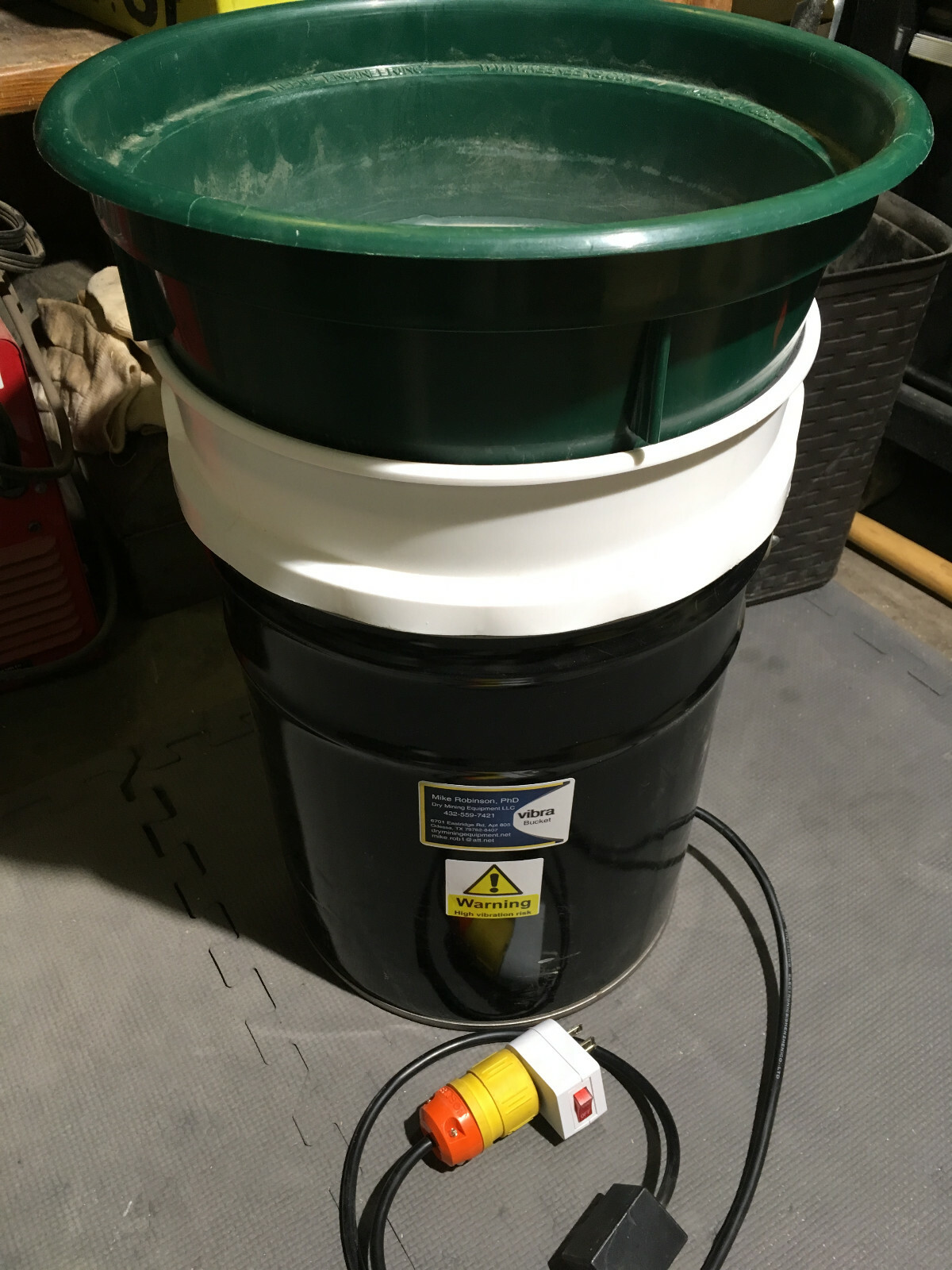 Vibra-Bucket 30W for 5 gal screen, gold, soil sifter, mealworms, cannabis Vibra-Bucket 30W for 5 gal screen, gold, soil sifter, mealworms, cannabis