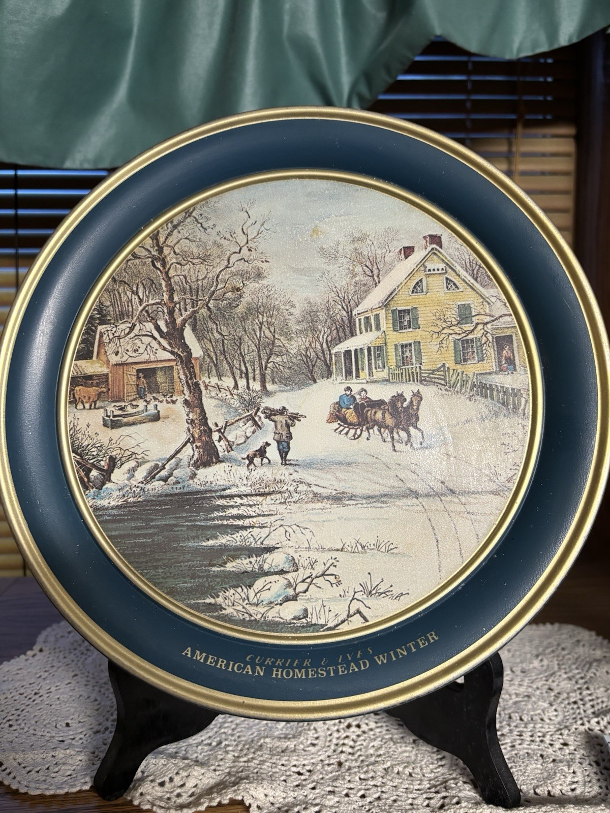 Vintage Currier & Ives American Homestead Winter Decorative Tin W/lid 9.75”D
