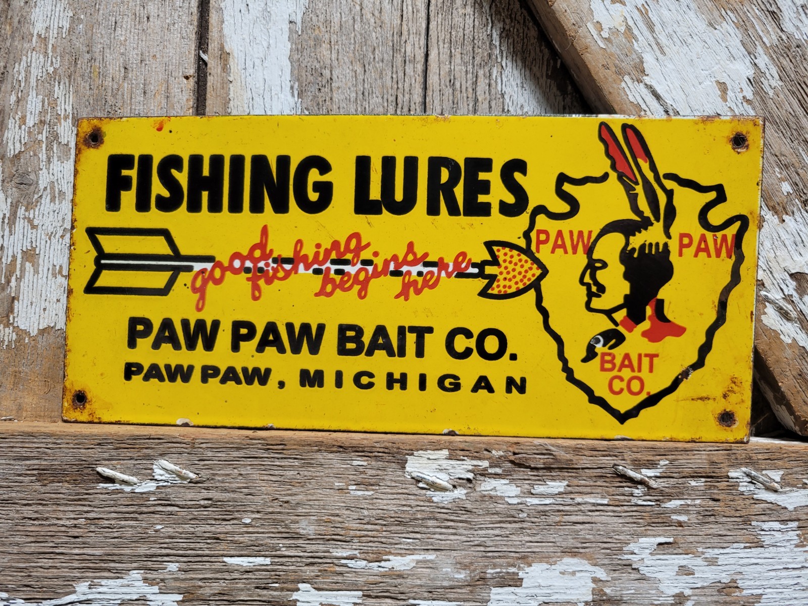 VINTAGE PAW PAW BAIT PORCELAIN SIGN FISHING LURES TACKLE SHOP MICHIGAN ARROWHEAD VINTAGE PAW PAW BAIT PORCELAIN SIGN FISHING LURES TACKLE SHOP MICHIGAN ARROWHEAD