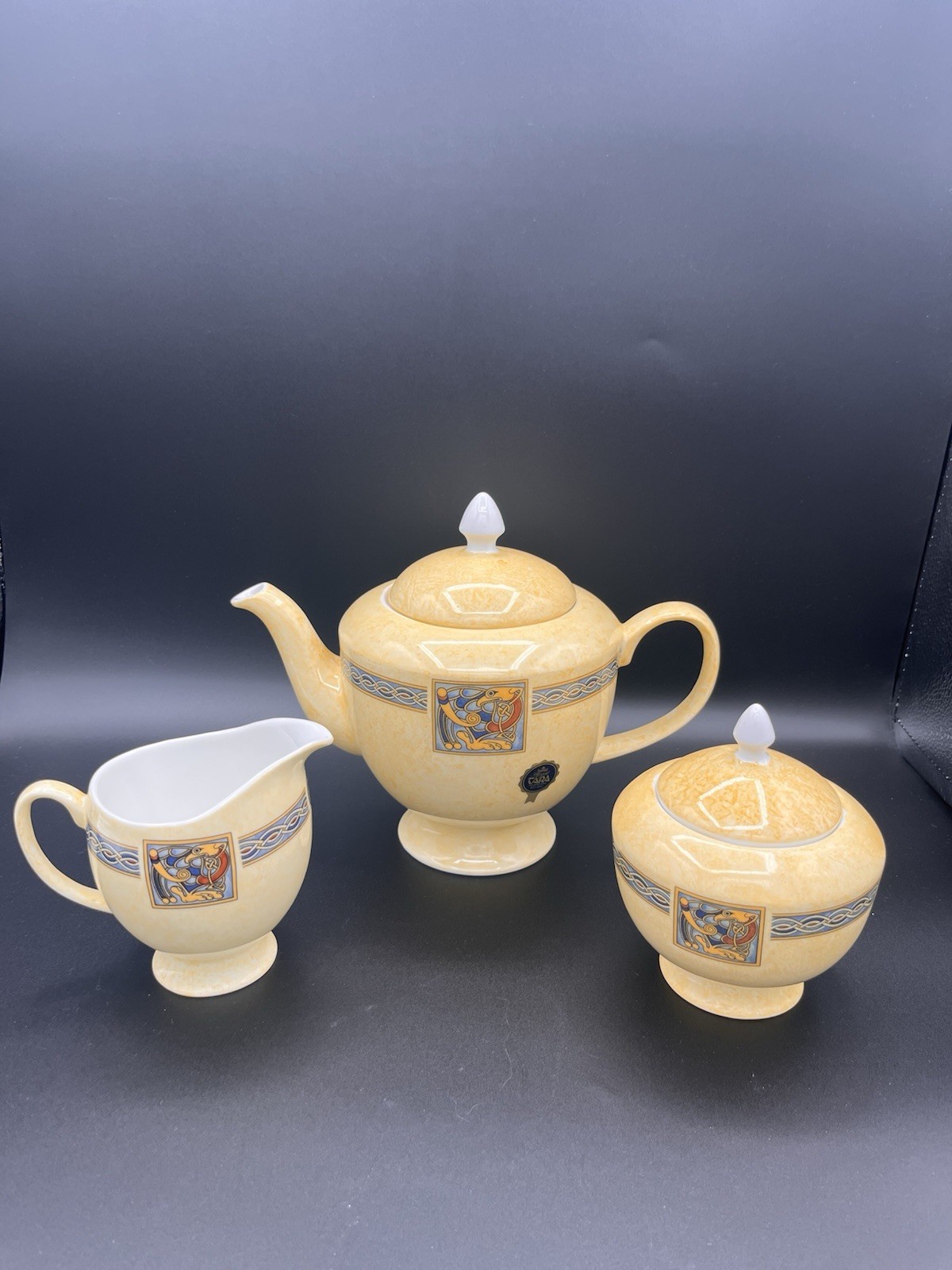 VTG Royal Tara Irish Treasure Tea Set Teapot Sugar Creamer Ireland