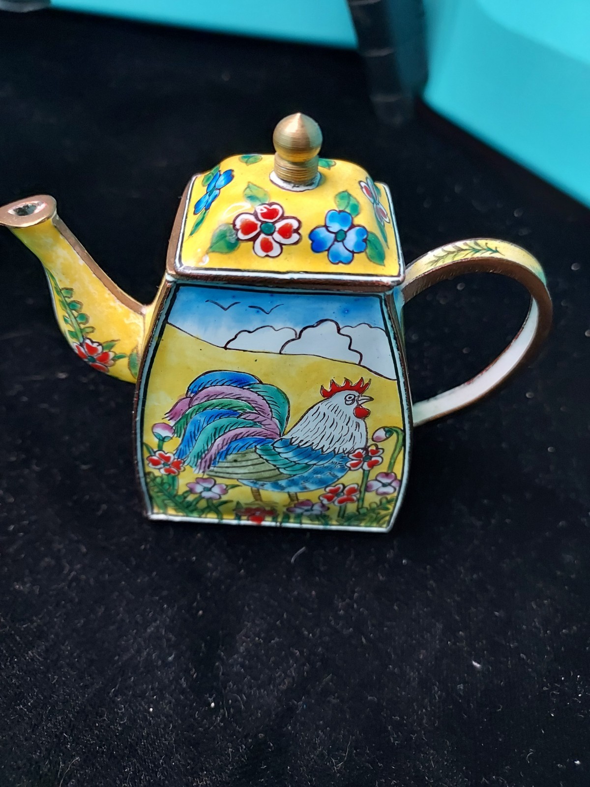 Vintage Kelvin Chen Mini Teapot With Chicken 1999 Vintage Kelvin Chen Mini Teapot With Chicken 1999