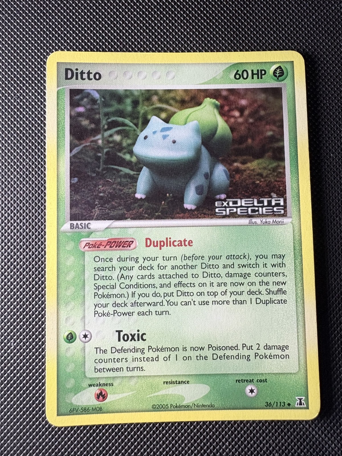Pokemon Ditto Bulbasaur 36/113 Ex Delta Species stamped reverse holo foil 2005