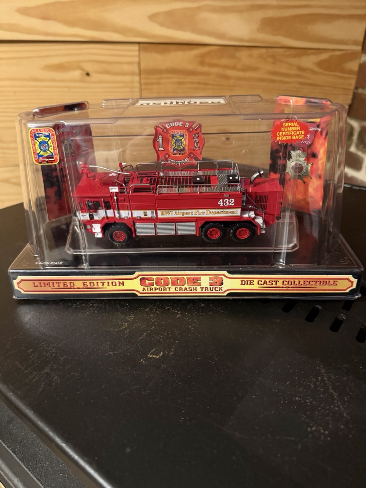 Code 3 Baltimore BWI Oshkosh Airport Crash Truck Diecast 1/64 Fire 12149 Code 3 Baltimore BWI Oshkosh Airport Crash Truck Diecast 1/64 Fire 12149