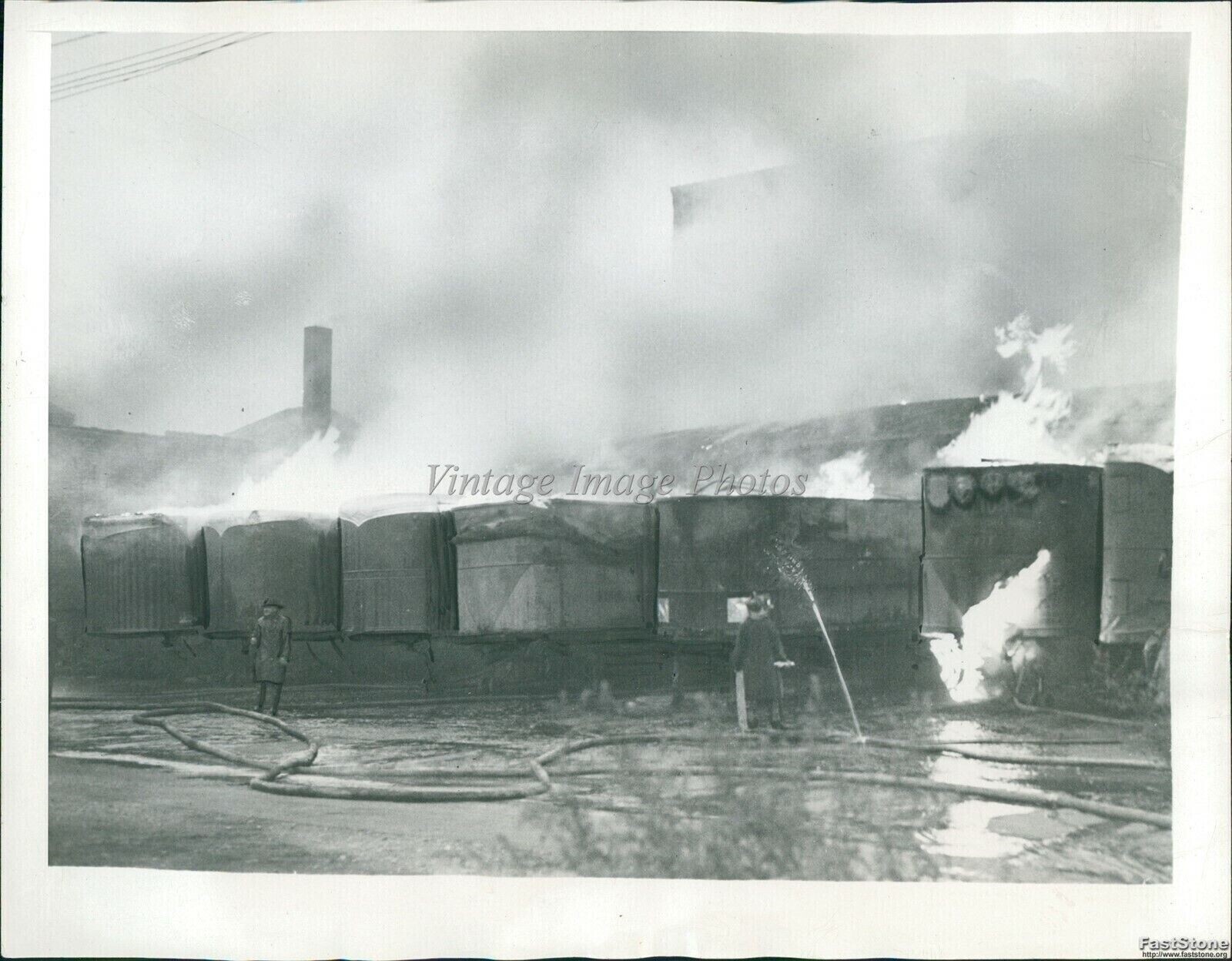 1946 Nine Trailer Destroyed Buildings Damaged In St Louis Fire Firemen Photo 7x9