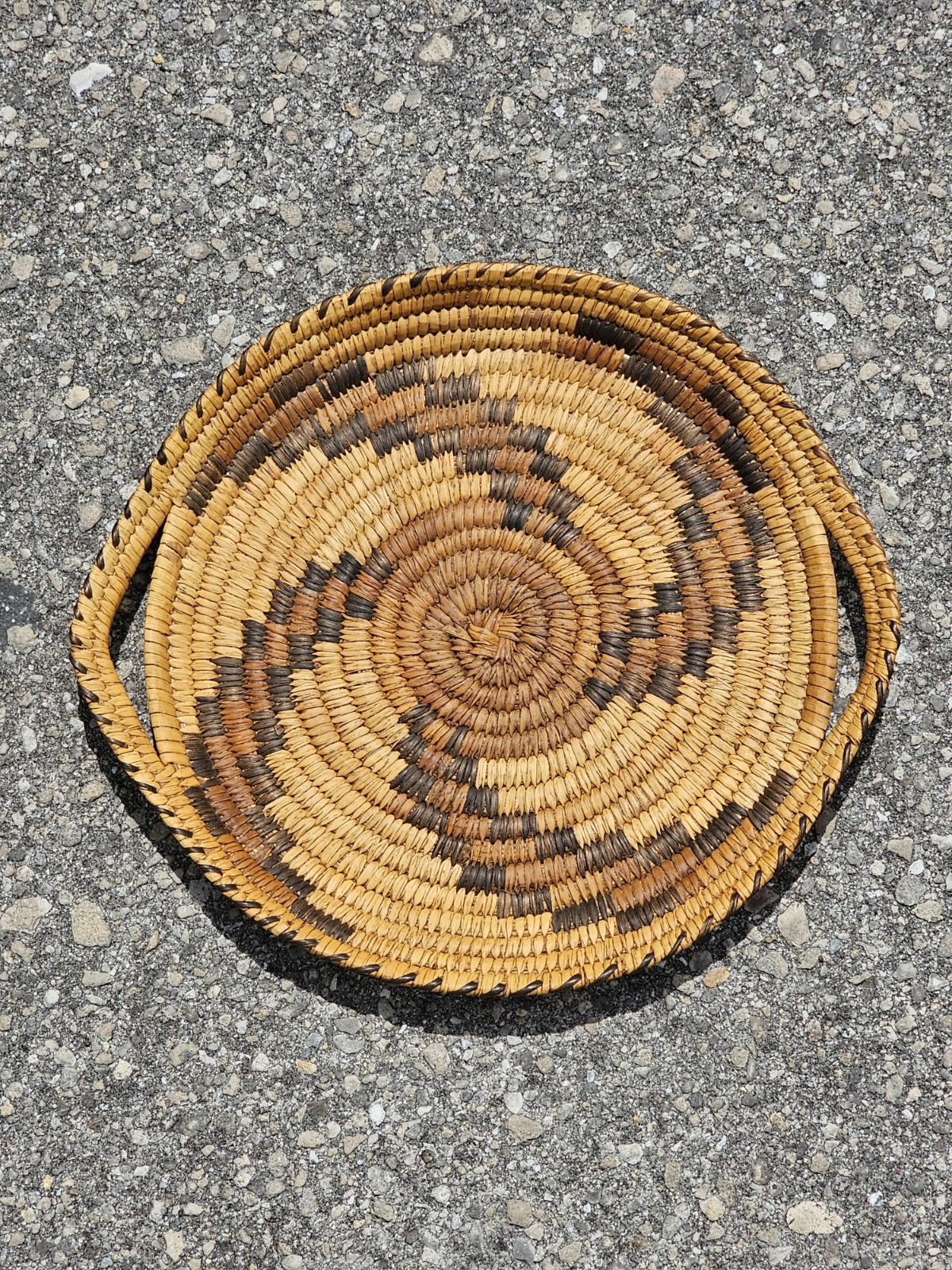 Antique Papago basket tray Tohono O\'odham Nation hand coiled whorl wind 11x12 in