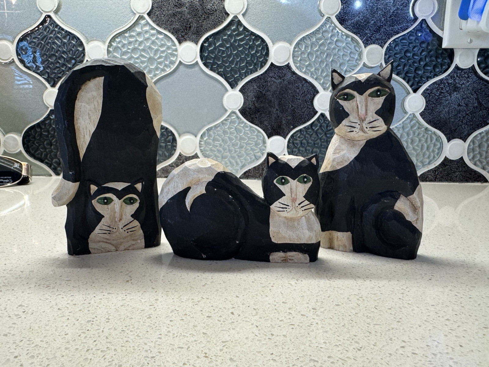 VTG Boyds Collection Carved Wood Tuxedo Cat Figurine Set Folk Art Shelf Sitter