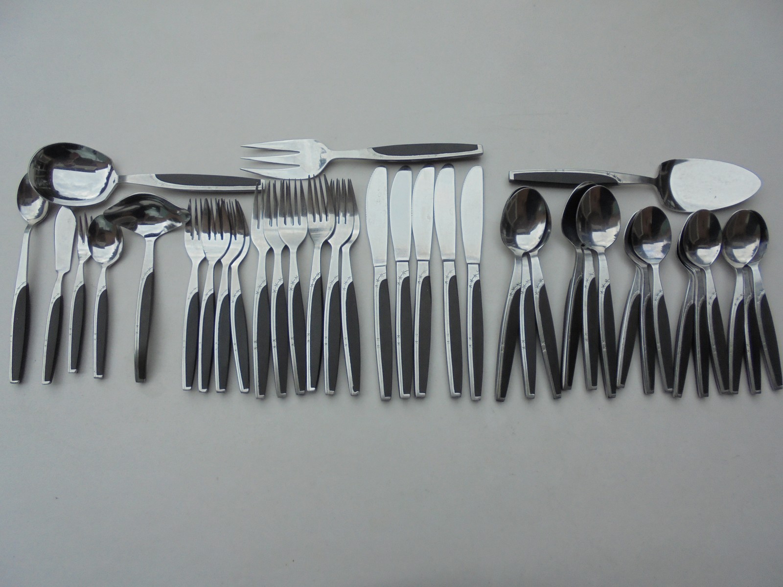 38 Pcs MarCrest Japan Ebony Elegance MCM Starburst Stainless Flatware Mar Crest 38 Pcs MarCrest Japan Ebony Elegance MCM Starburst Stainless Flatware Mar Crest