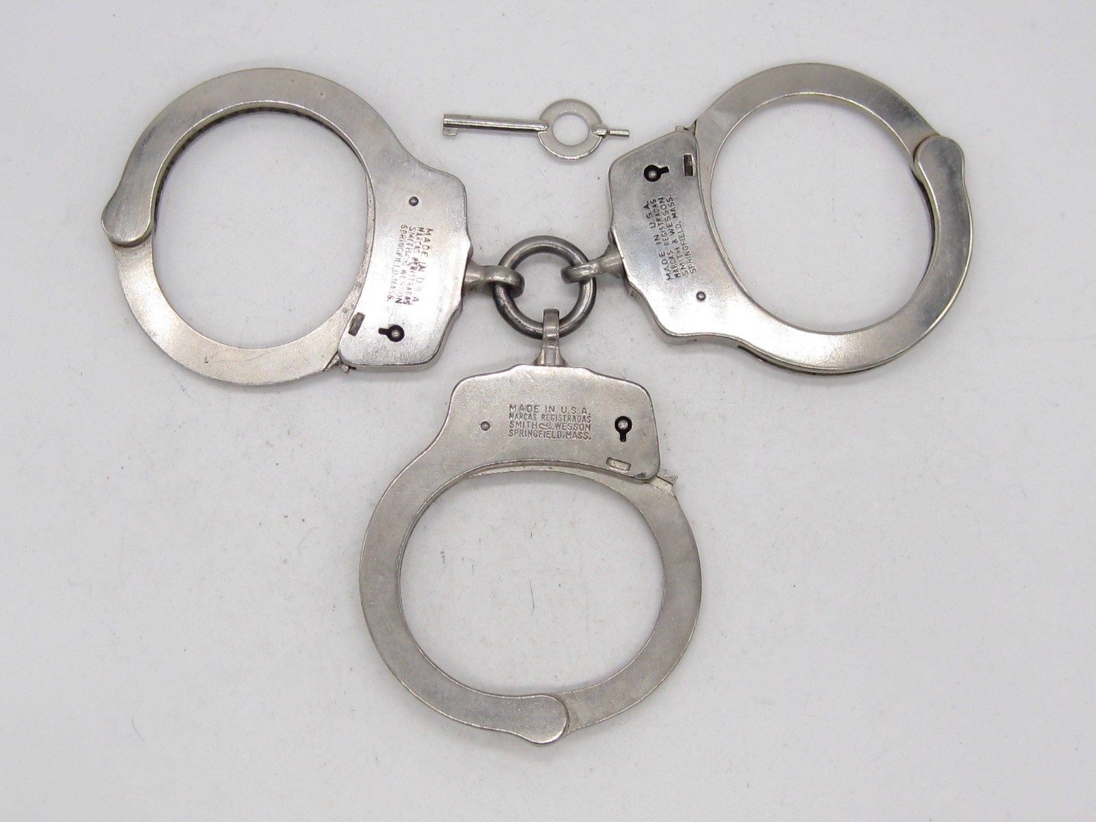 S&W Model 90 3-Way Handcuffs ( restraints )