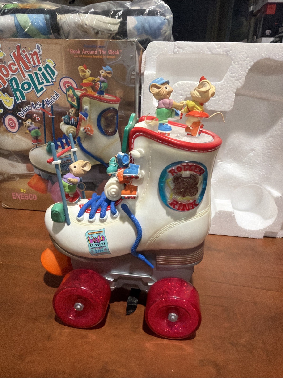 Enesco Rockin And Rollin Deluxe Action Music Plays Rock Around The Clock 1994