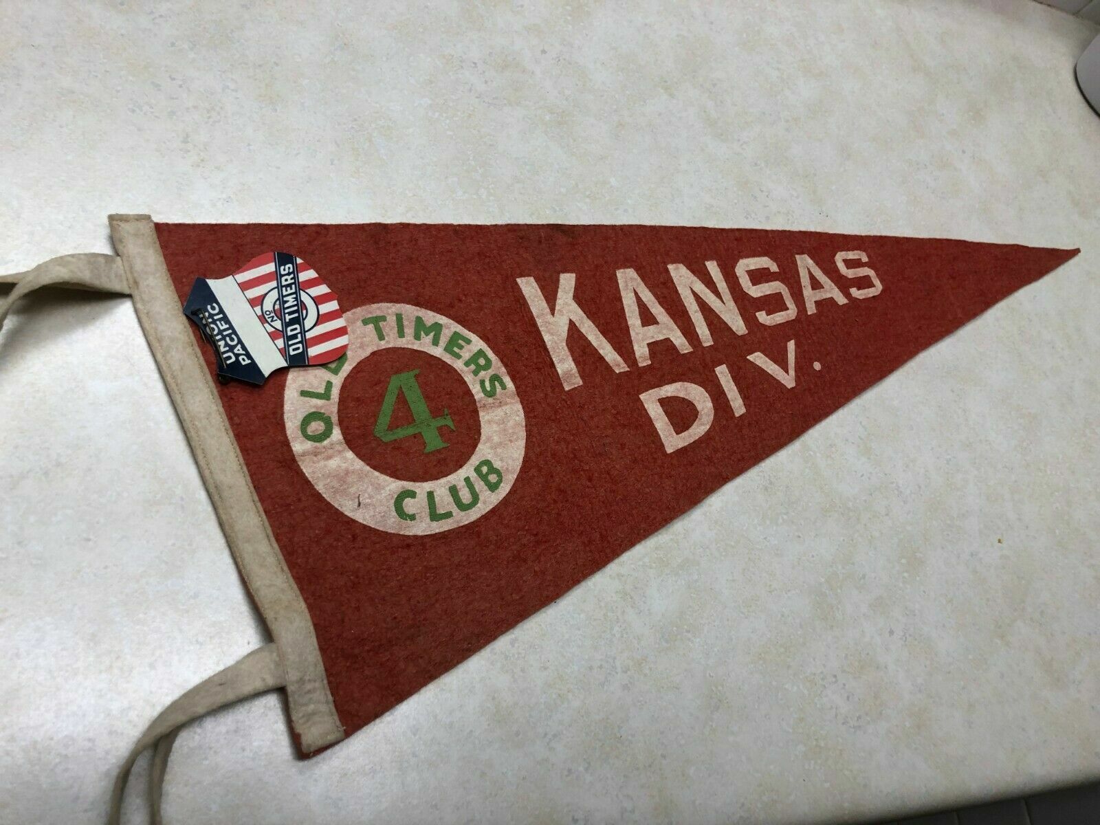 Vintage Union Pacific Old Timers Club - Kansas Division Felt Pennant - 23\