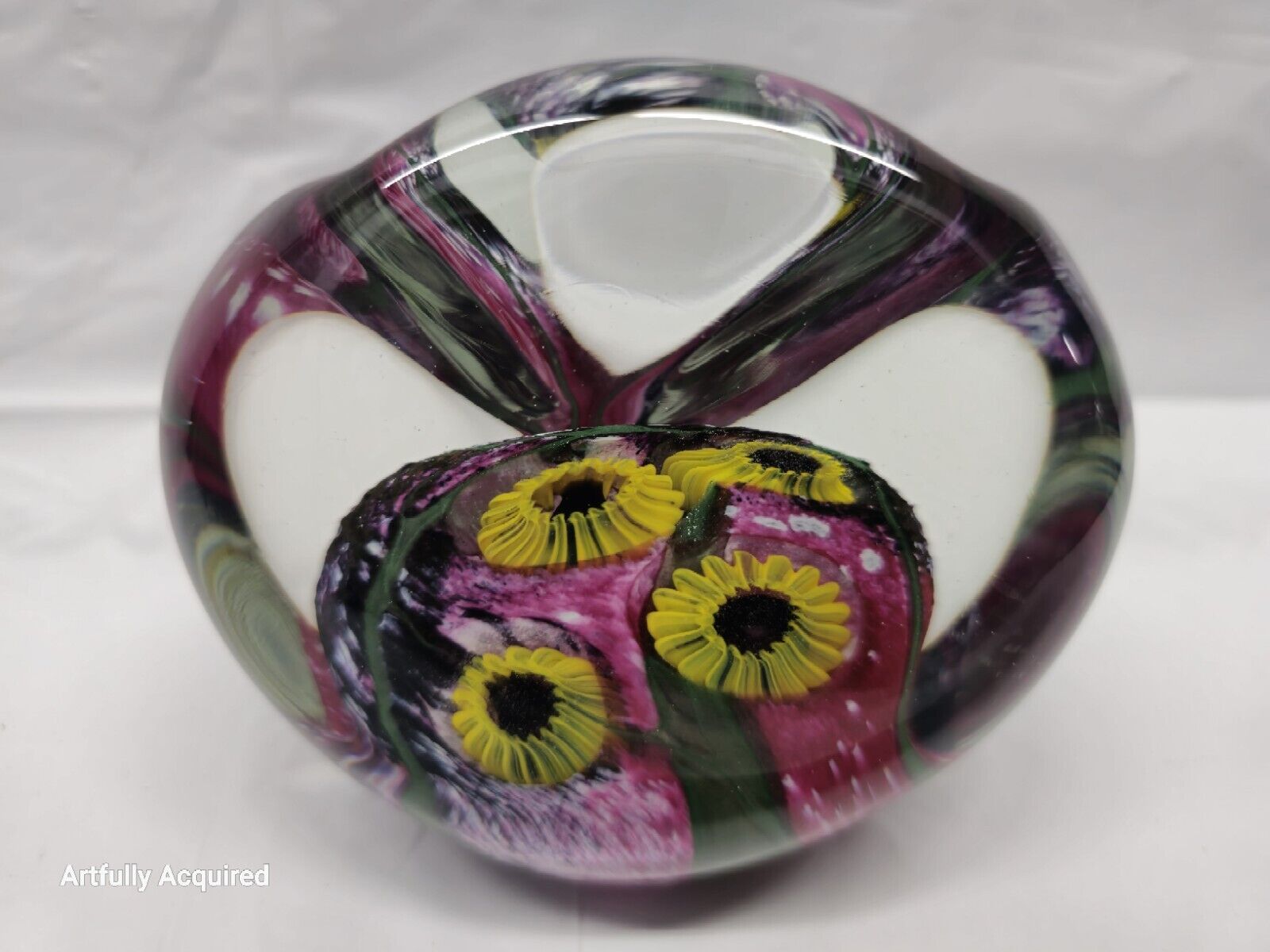 Robert Eickholt Art Glass Paperweight Flower Design - Signed 1995 4 Inch