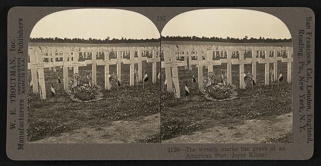 Photo:Joyce Kilmer Grave Wreath Cemetery 1920s Memorial Crosses