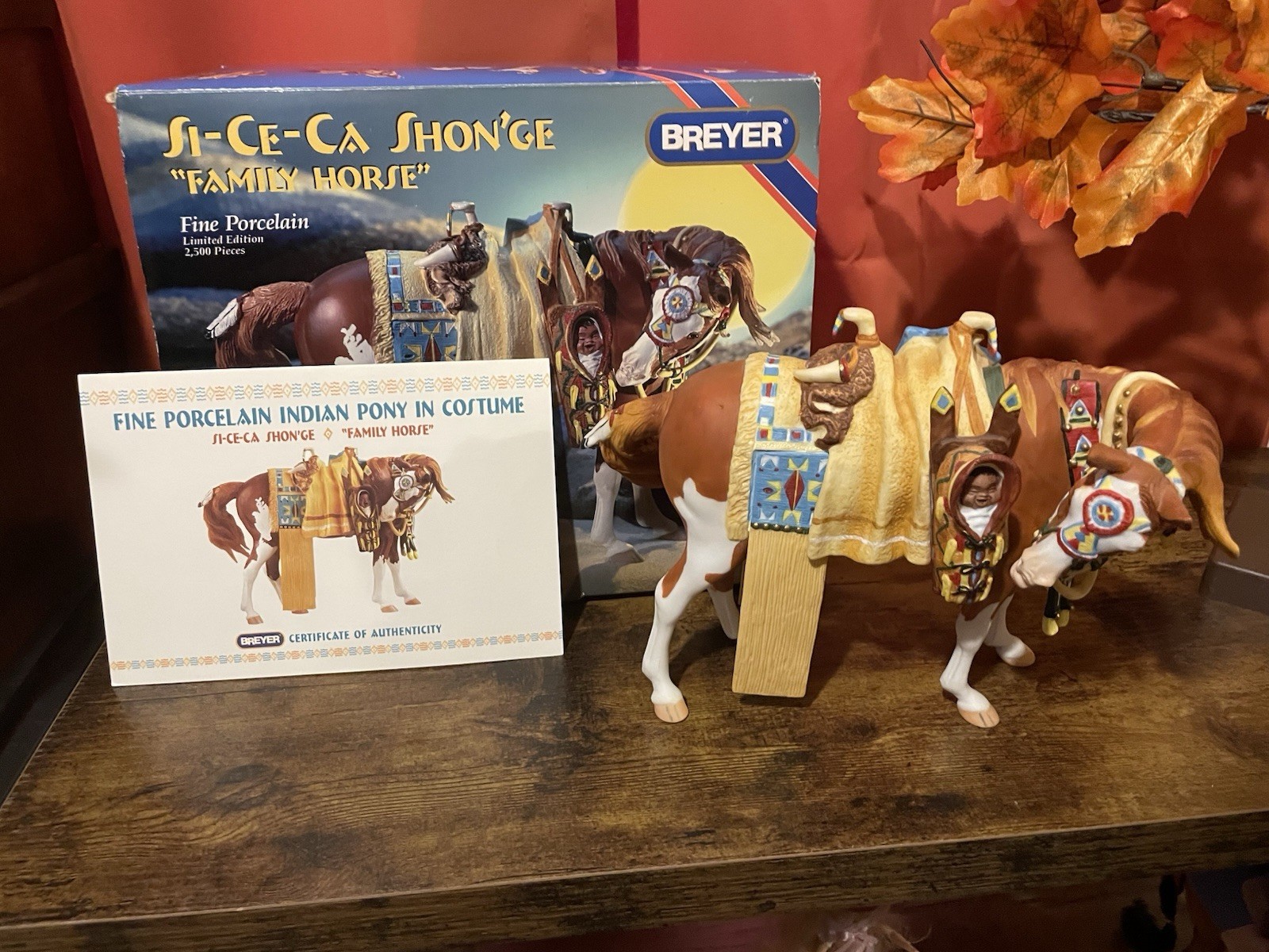 Breyer Si-Ce-Ca Shon’ge Family Horse Porcelain Pony Figurine in Costume COA