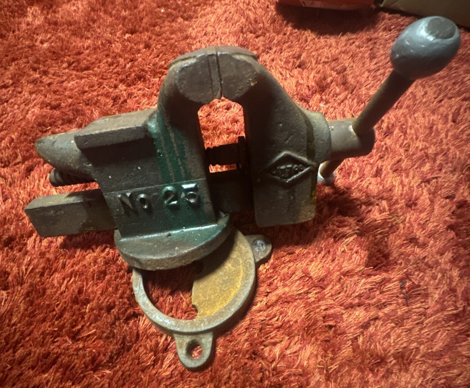 Vintage Littlestown Bench Vise Clamp No 25 Swivel Base LITTCO Made In USA