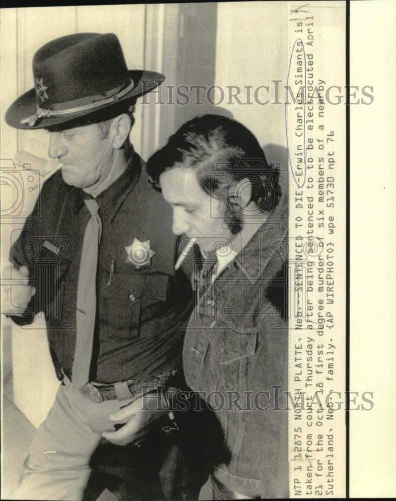 1976 Press Photo Erwin Charles Simants leaves court after being sentenced