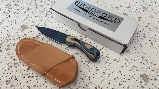 BRADFORD USA 3FE-201P-AEBL Fixed Knife Guardian3 Wood Brown &Blue Handle W/Sheat