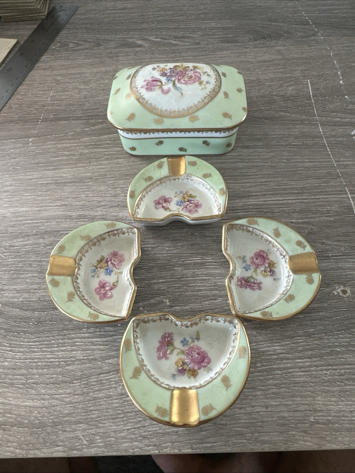 Set of 5 vintage pieces Limonges