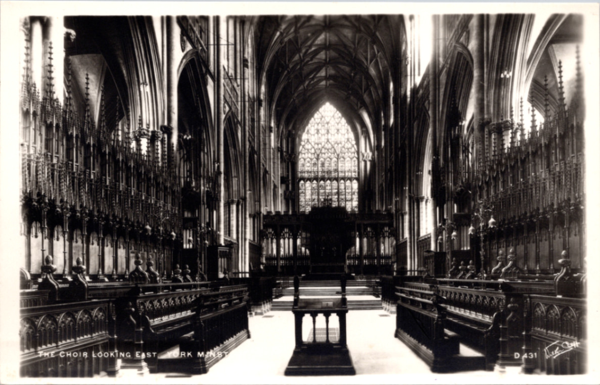 York Minster The Choir Looking East RPPC Vintage Postcard Walter Scott