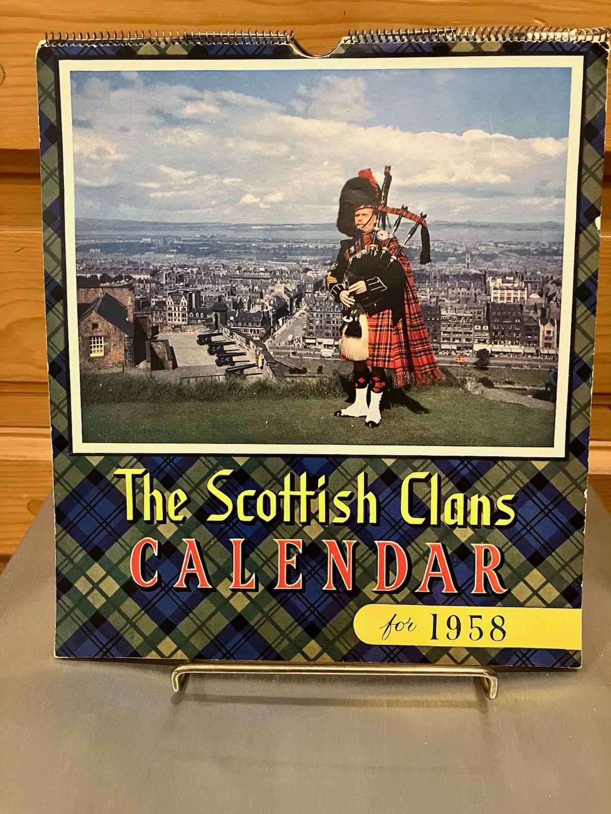 Vintage THE SCOTTISH CLANS CALENDAR 1958 COMPLETE