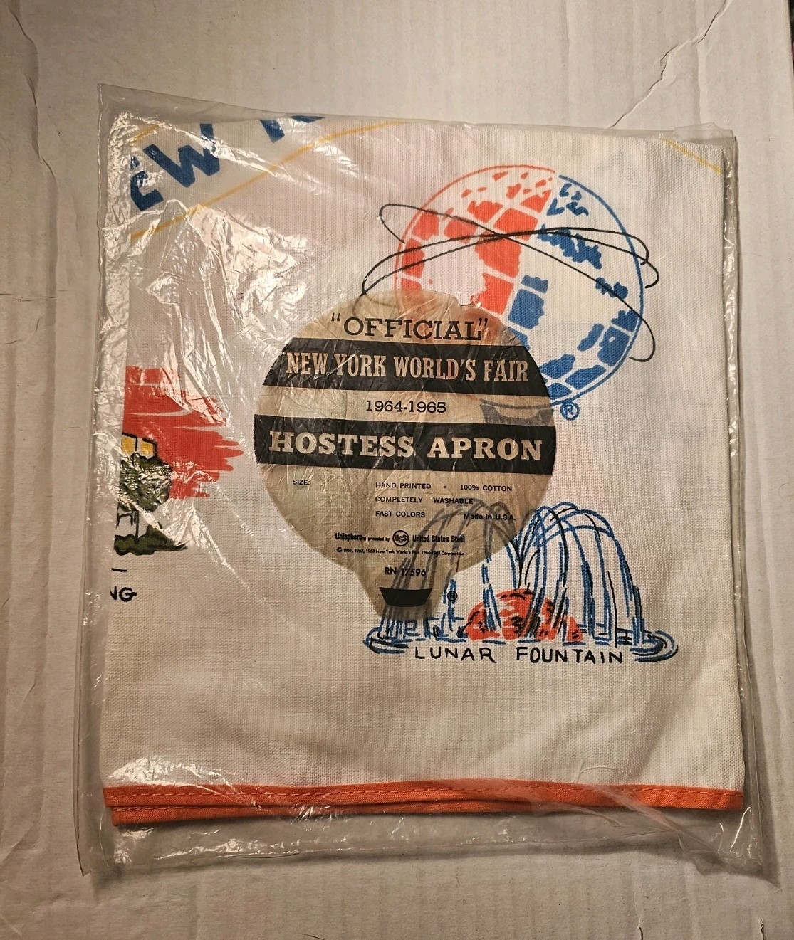Vintage New York World's Fair Souvenir Hostess Kitchen Apron 1964-1965~NOS