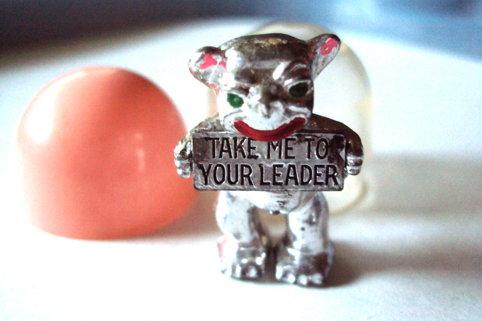 Vtg Gumball Charm Cracker Jack RARE TAKE ME TO YOUR LEADER ALIEN Vending prize