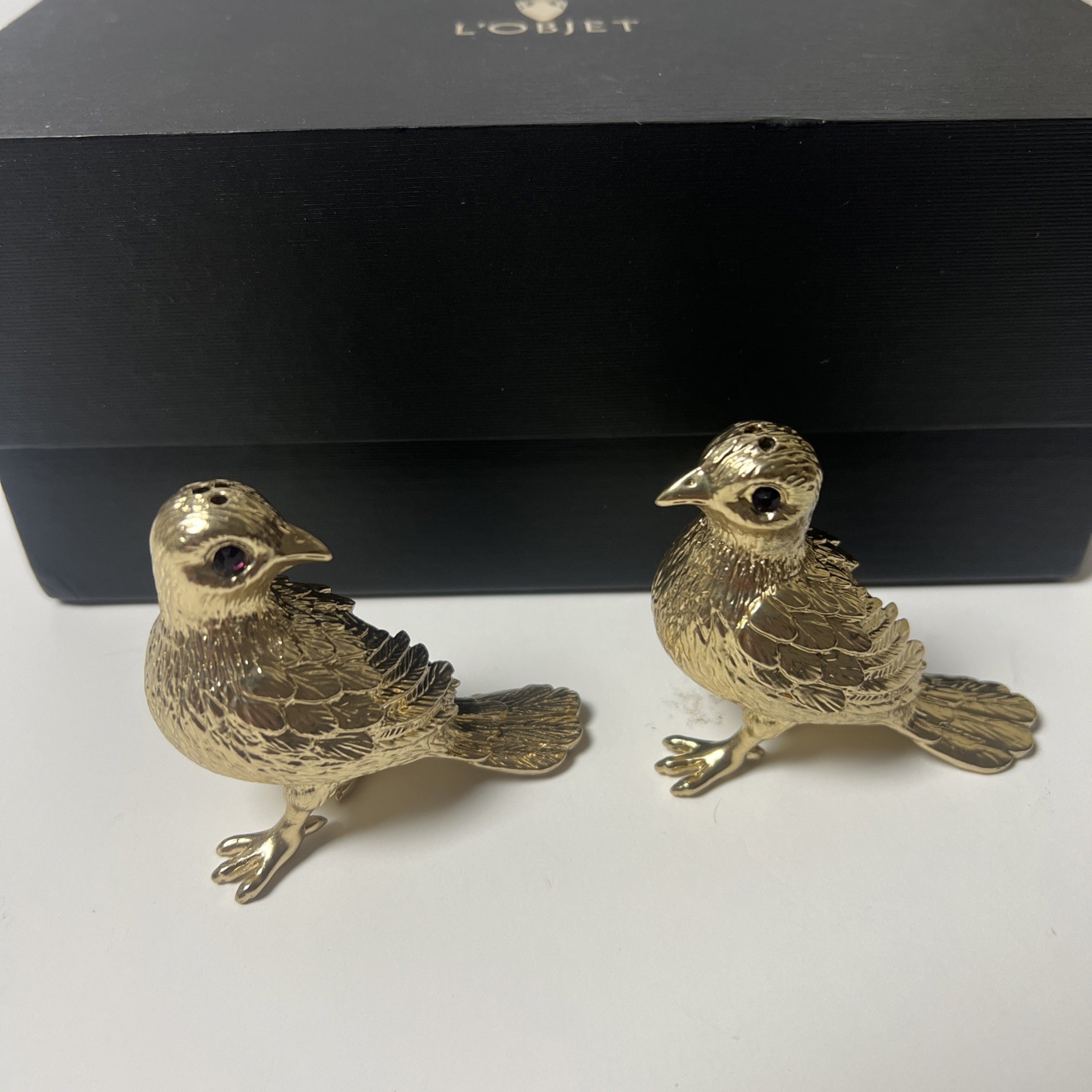 L\'objet Goldtone Birds Pigeon Purple Eyes Salt & Pepper Shakers New In Box