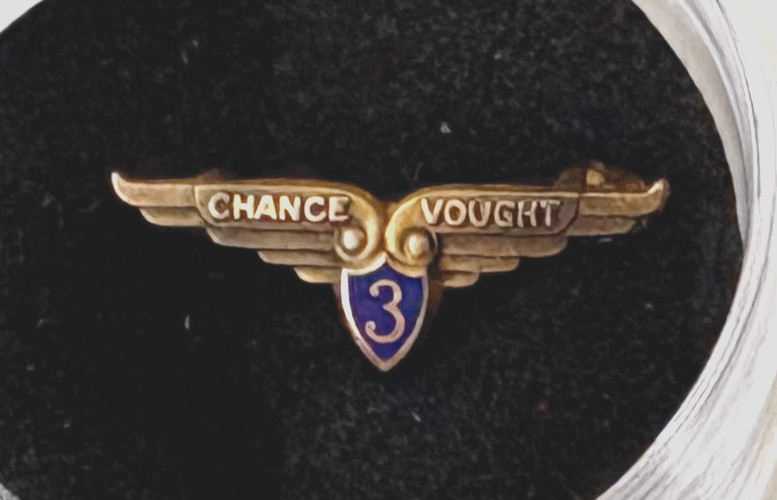 Rare 1930\'s/40\'s CHANCE VOUGHT AIRCRAFT CORP 3-Yr Service Pin; Navy Aviation Mfg Rare 1930\'s/40\'s CHANCE VOUGHT AIRCRAFT CORP 3-Yr Service Pin; Navy Aviation Mfg