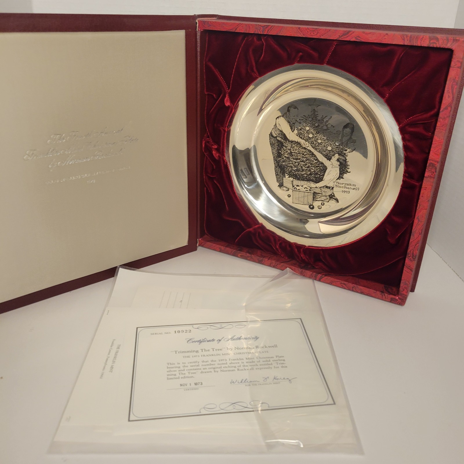 Norman Rockwell Trimming the Tree Franklin Mint Christmas Plate 1973