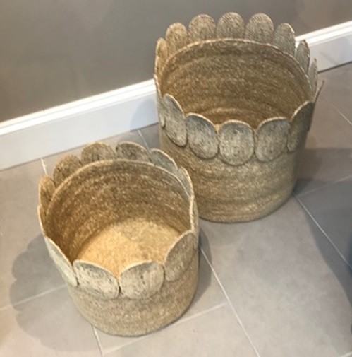 Ballard Designs Scalloped Woven Seagrass Baskets Set 2 Pair Scallop New🦩