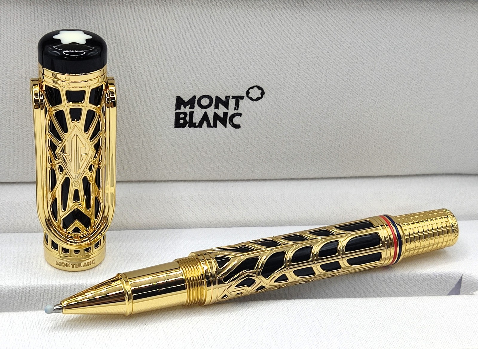 Premium Montblanc Homage to The Great Gatsby Edition Rollerball Pen With Box