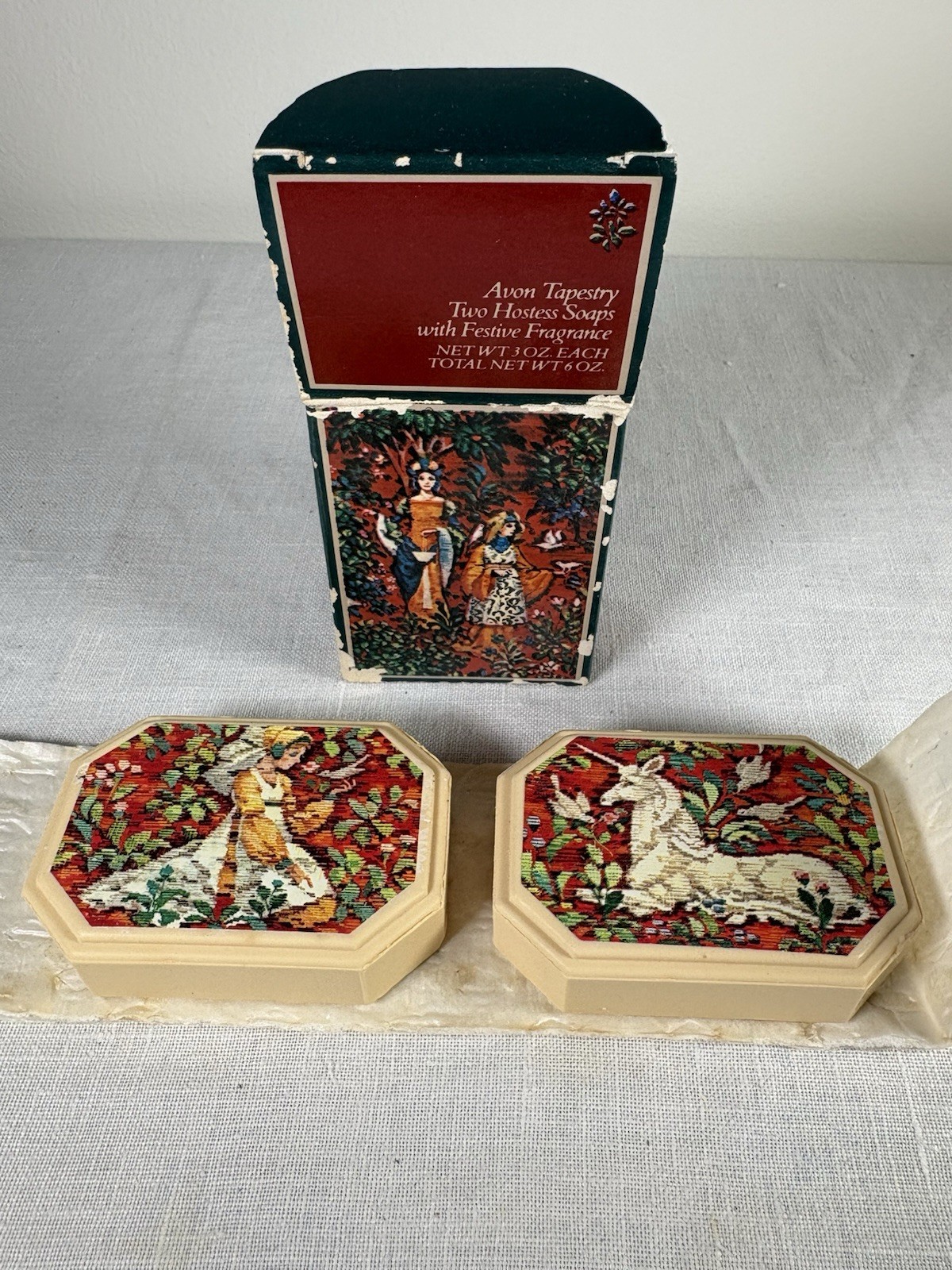 VTG 1970s Avon Tapestry Hostess Soaps Set 2 Unicorn Medieval Lady Unused Box