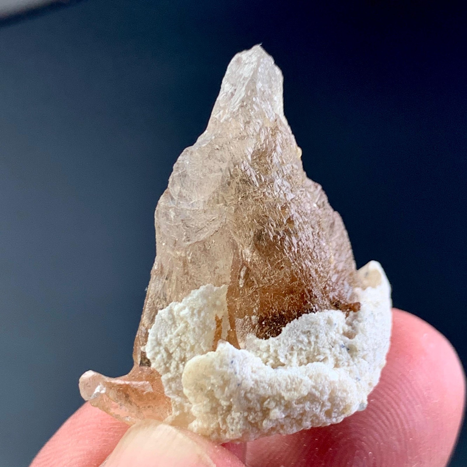 71 Carat unique terminated topaz crystal specimen from Pakistan