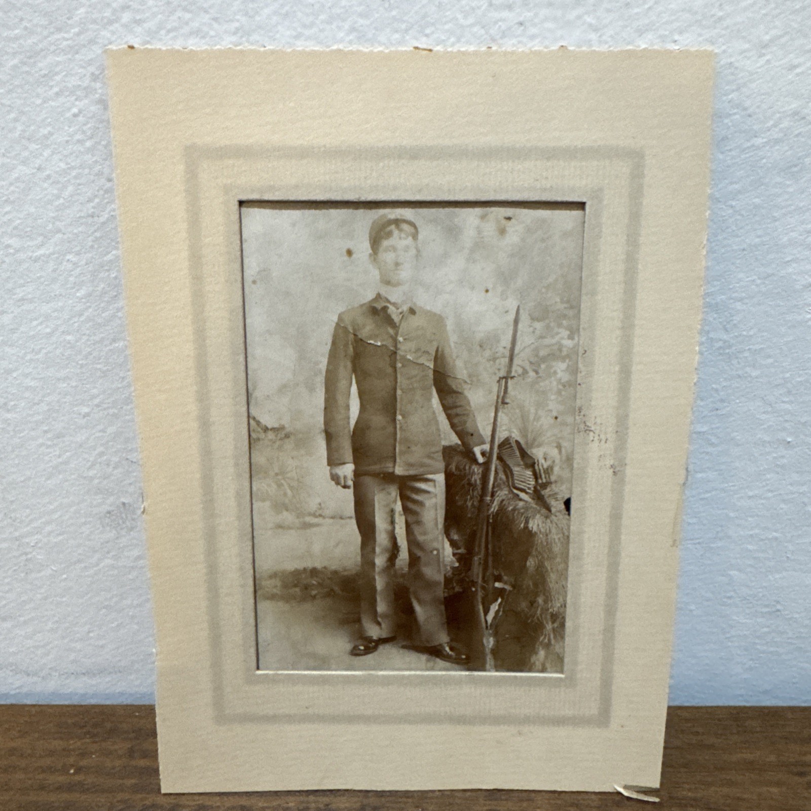 Antique 1800s Civil War Era Military Soldier Rifle Bayonet Cabinet Photo Militia