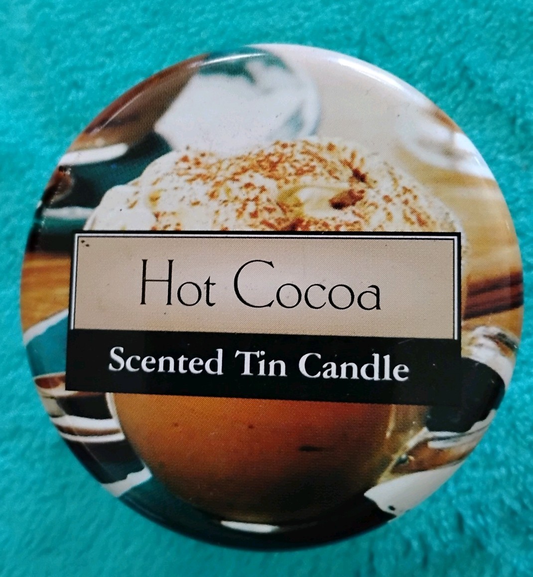 HOT COCOA SCENTED CANDLE IN A TIN HOT COCOA SCENTED CANDLE IN A TIN