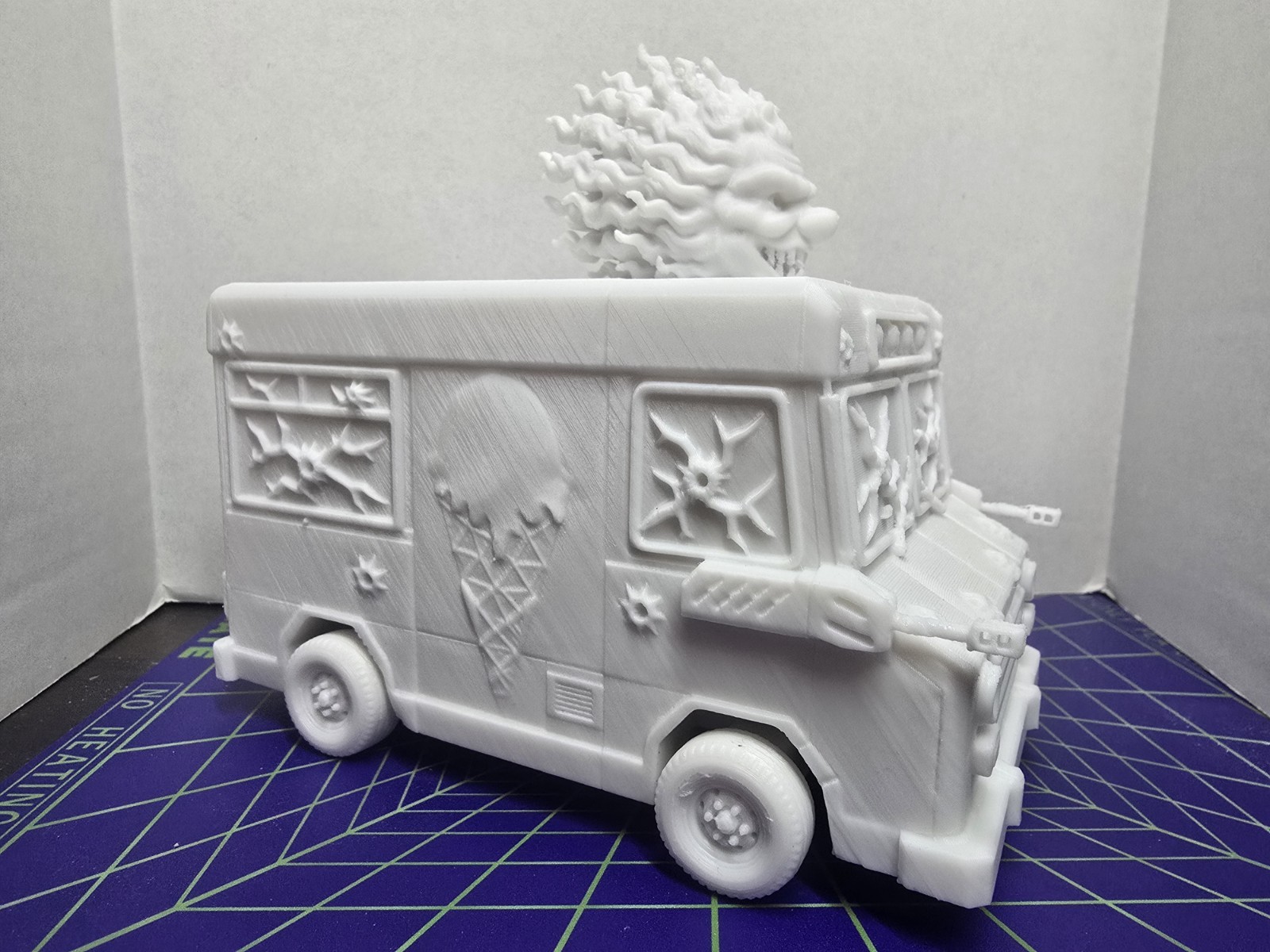 TWISTED METAL 3 SWEET TOOTH RETRO\'S VERSION 3D PRINTED PAINTABLE