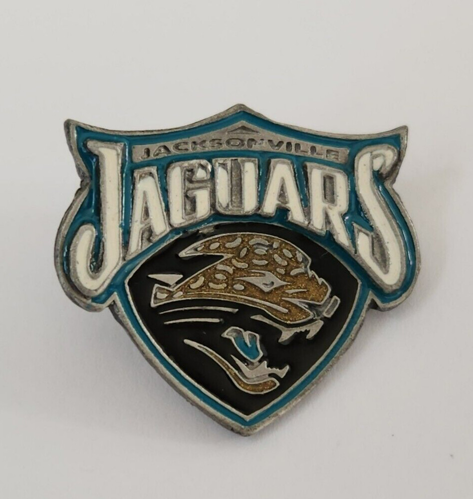 1990 JACKSONVILLE JAGUARS SILVER PIN / PINBACK SOUVENIR by SISIYOU