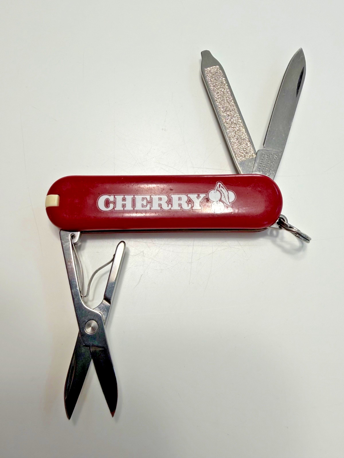 Cherry Victorinox Classic SD Swiss Army Knife Vintage 1986-1988