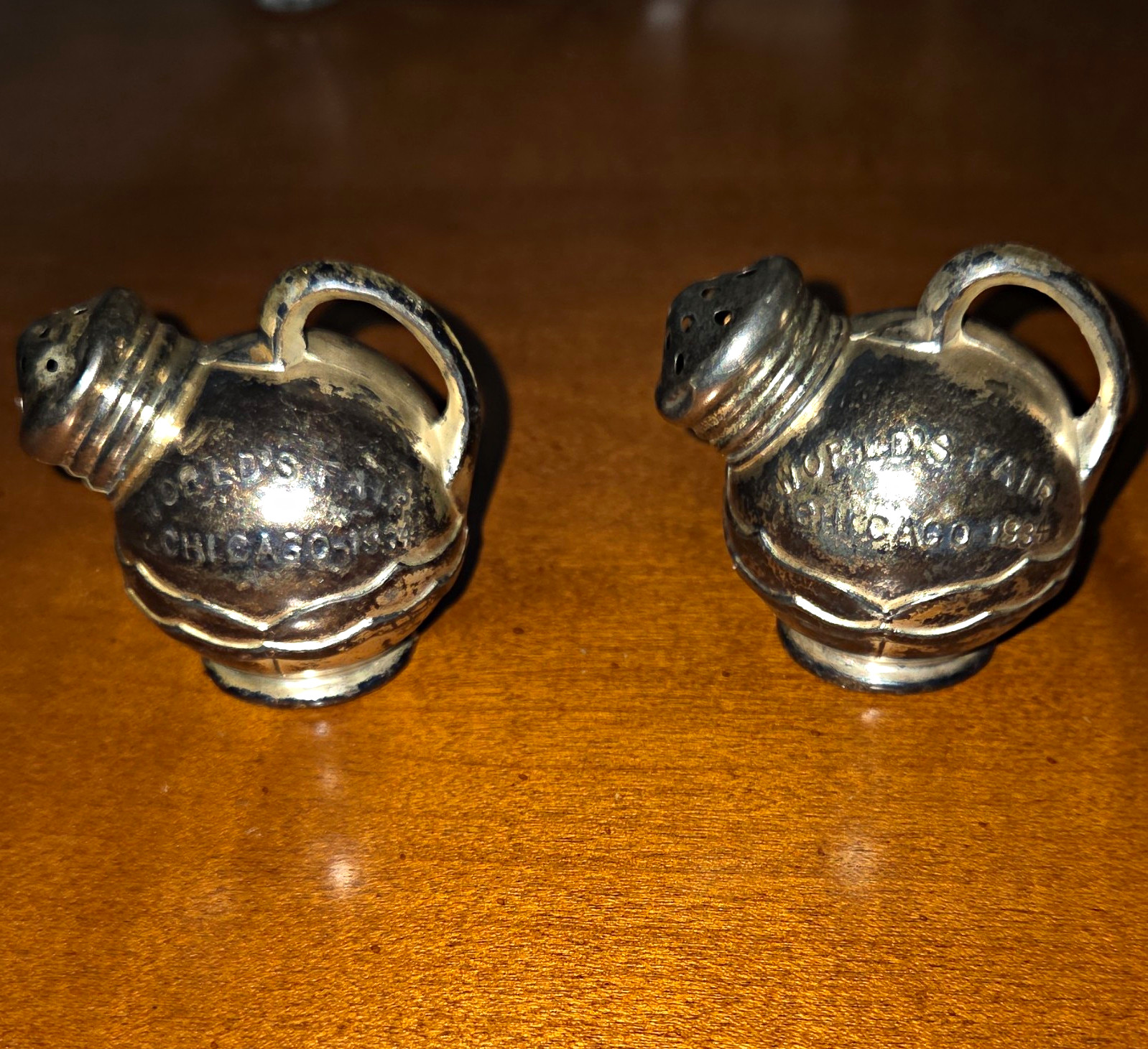 1933-34 Chicago World’s Fair Salt & Pepper Shaker Set, 1934 World’s Fairs